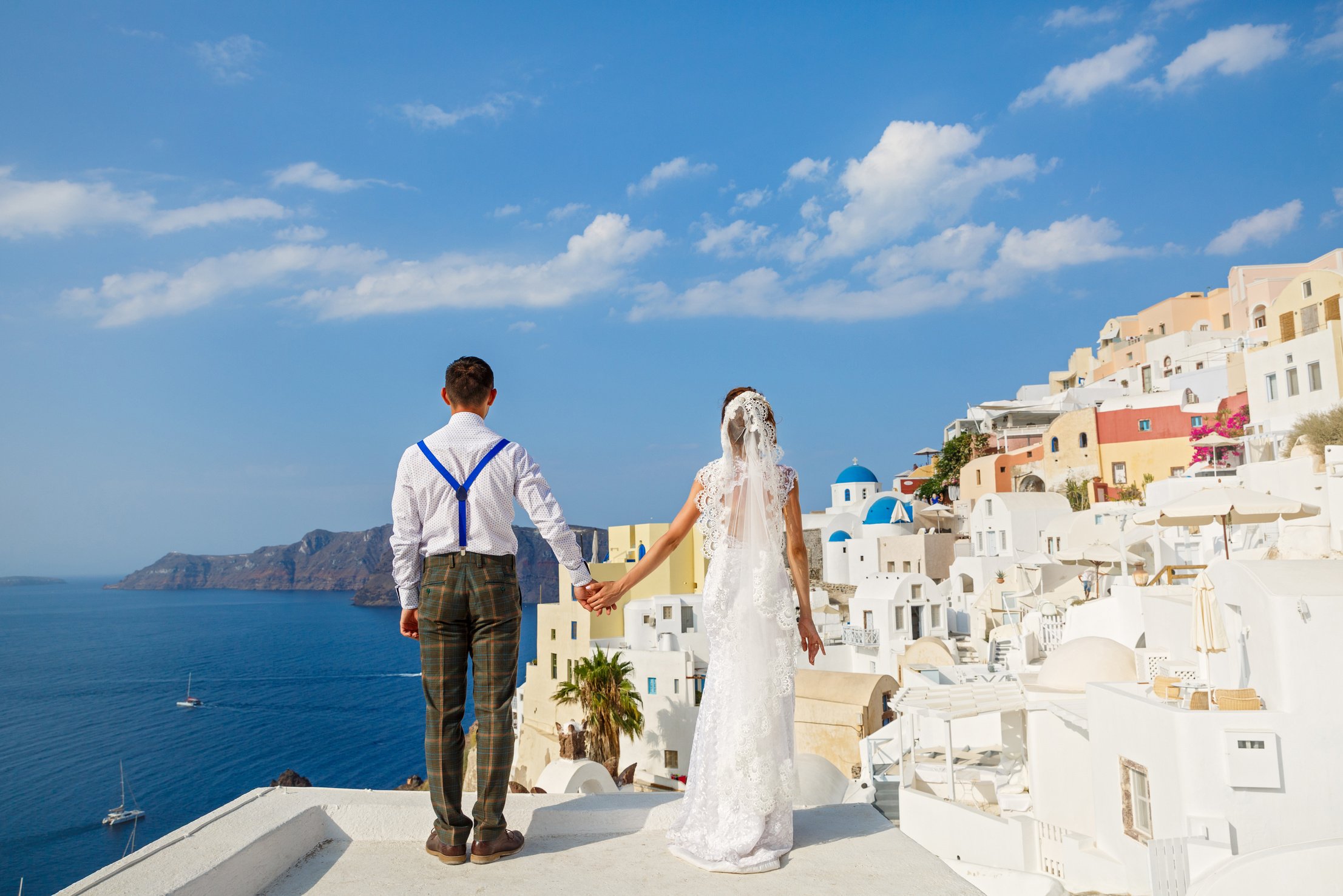 Beautiful wedding couple in Santorini, Greece